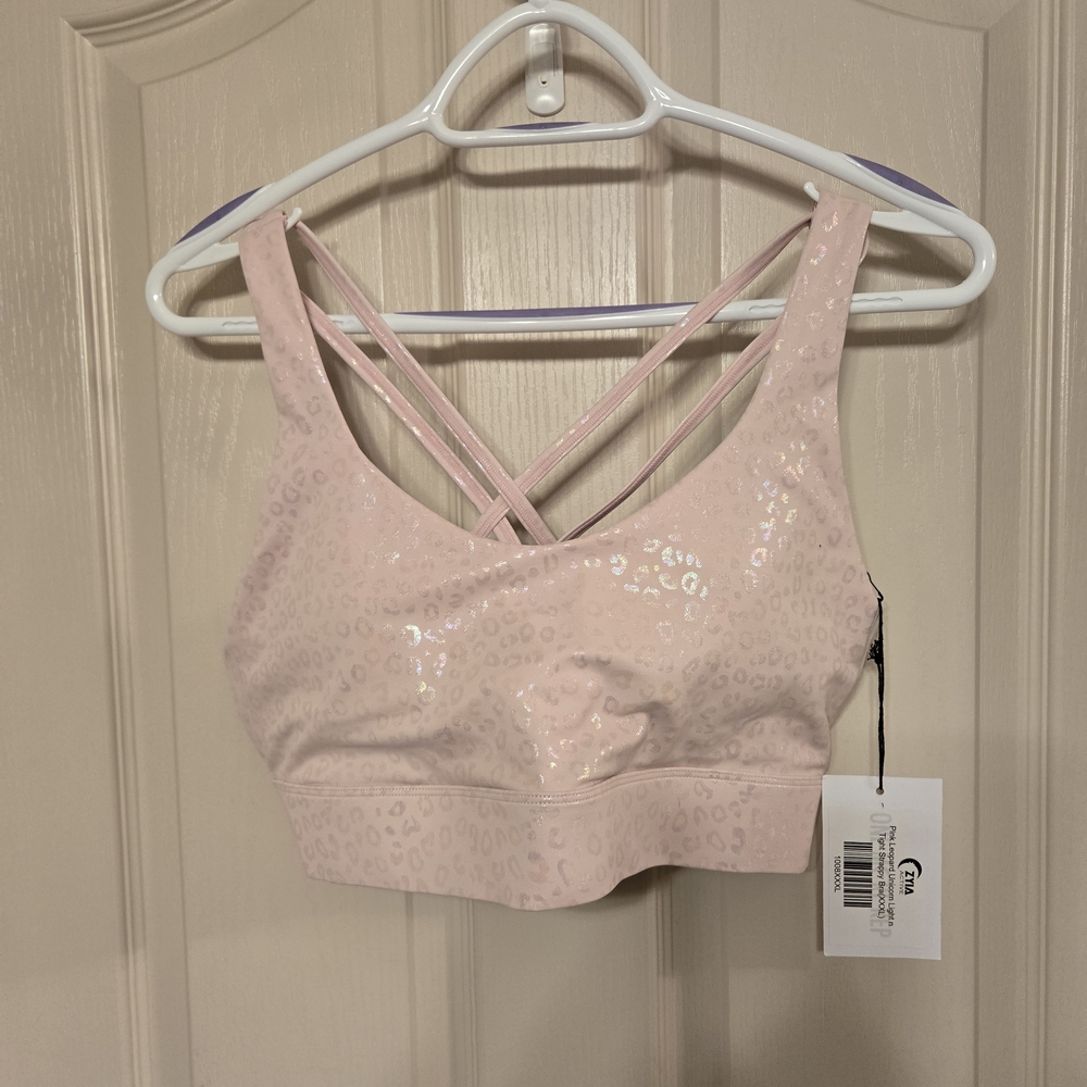 Zyia Light And Tight Sports Bra In Light Pink Leopard Print